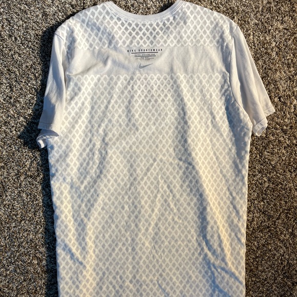 Nike textured t-shirt - Picture 3 of 3